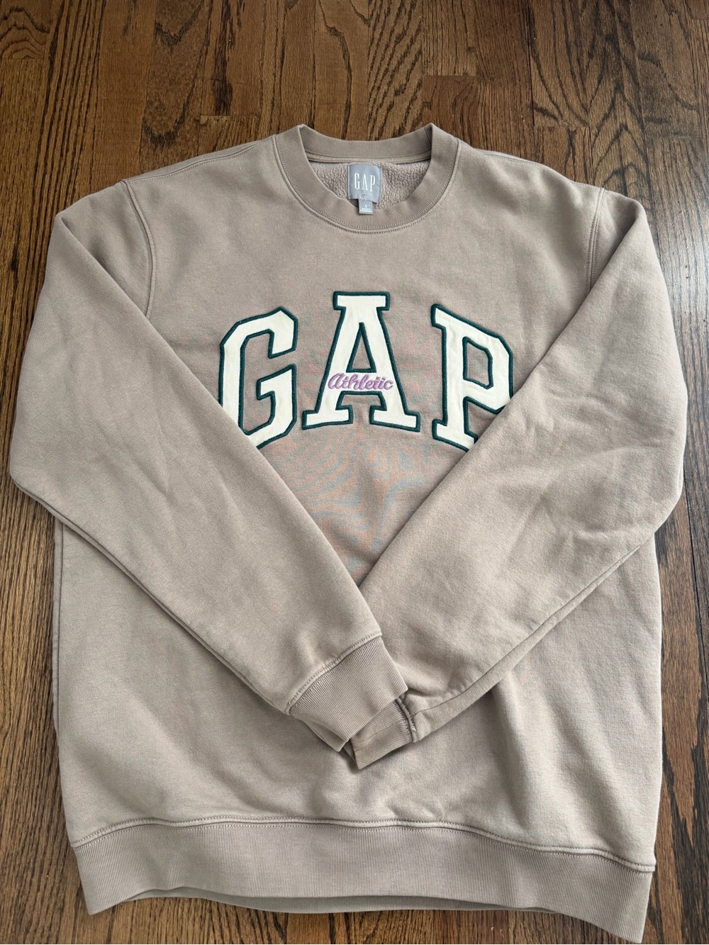 GAP oversize Crewneck Sweatshirt in Taupe with Green-Trimmed Logo, Size S